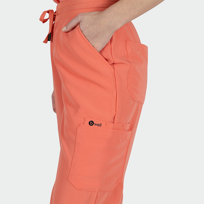 442031-medicinski-pantalon-mauri-koral-3-1.png