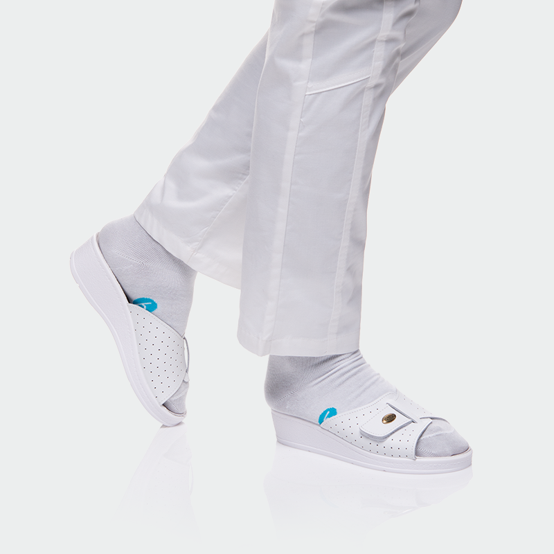 560400-medicinski-chehli-open-white-2.png